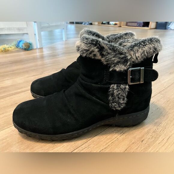 Khombu black suede fur cudff side zip women’s ankle boots. Size 9 - Picture 1 of 7